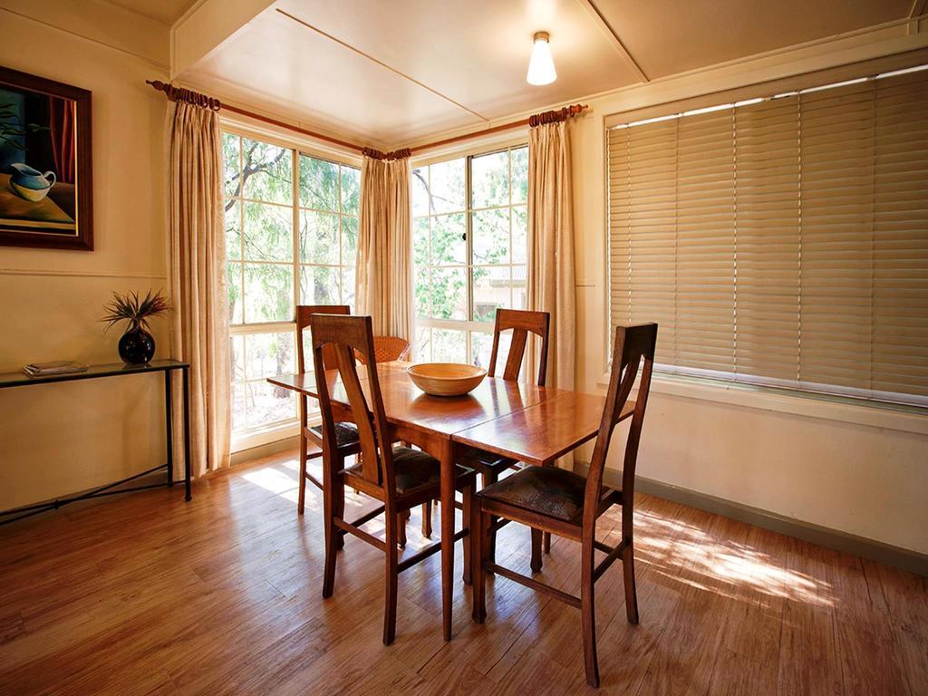 Noonameena Cottage Halls Gap Room photo
